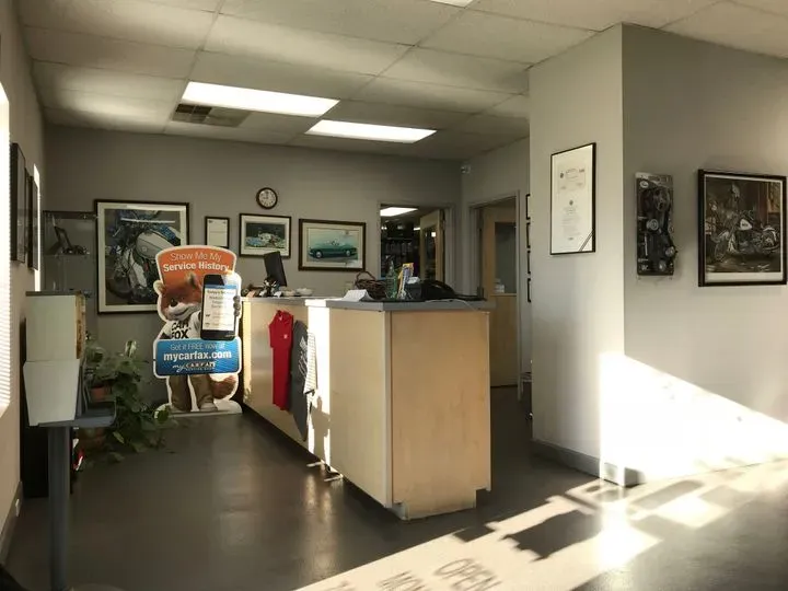 https://cdn.trust-mechanics.com/photos/8uuayv46Cwru3MYiIeNv/8a1d7d53-9c5b-4322-bbe4-eb9014872851_720x720
