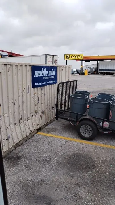 https://cdn.trust-mechanics.com/photos/93LXkb3gw93rYUtad0Go/e4108cd7-7f6d-47a8-8909-273dd9c6ed13_720x720