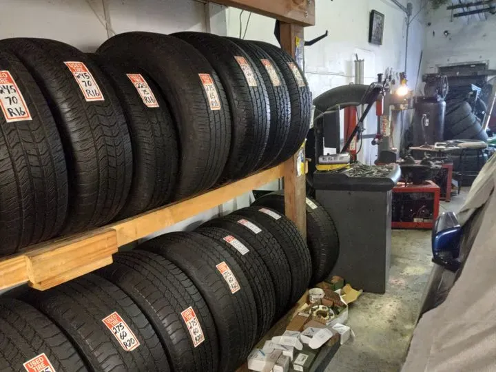 https://cdn.trust-mechanics.com/photos/95txJcWgfQpBppY7ajY0/edd97865-0ade-46cc-8ddd-e91797d46d86_720x720