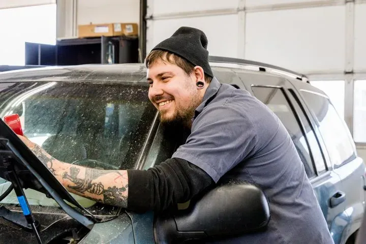 https://cdn.trust-mechanics.com/photos/98nBYoWt8AdlXinCnbaA/d2e93417-40ae-4273-8dd6-bb26114d71d8_720x720