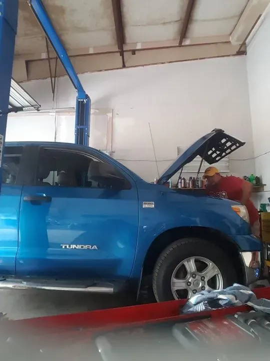 https://cdn.trust-mechanics.com/photos/9avKaoGfSkYl6jqmCcZf/2321c852-64ad-4304-b65a-4a1c6a76b953_720x720
