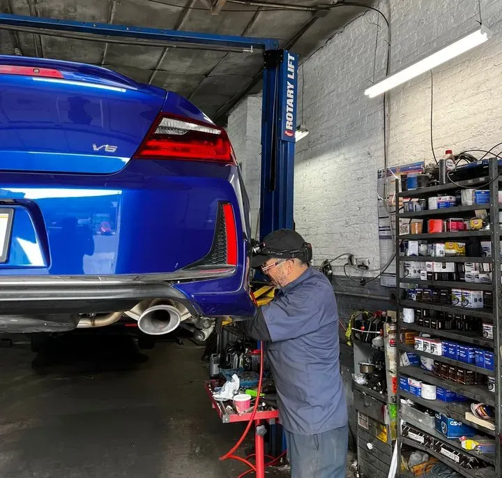 https://cdn.trust-mechanics.com/photos/9i5yvALT5dgyvTy9NMvl/10e56322-a45f-486e-8c9d-036e1a950b31_720x720