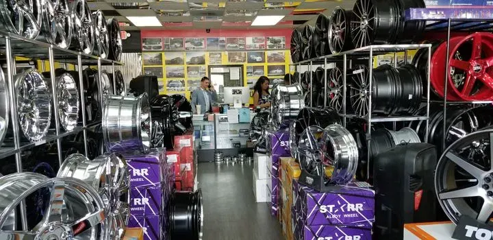 https://cdn.trust-mechanics.com/photos/A6VzDmlWk3rfQMrSrBm5/6c427831-d85c-4e21-a3fd-badec5b45931_720x720