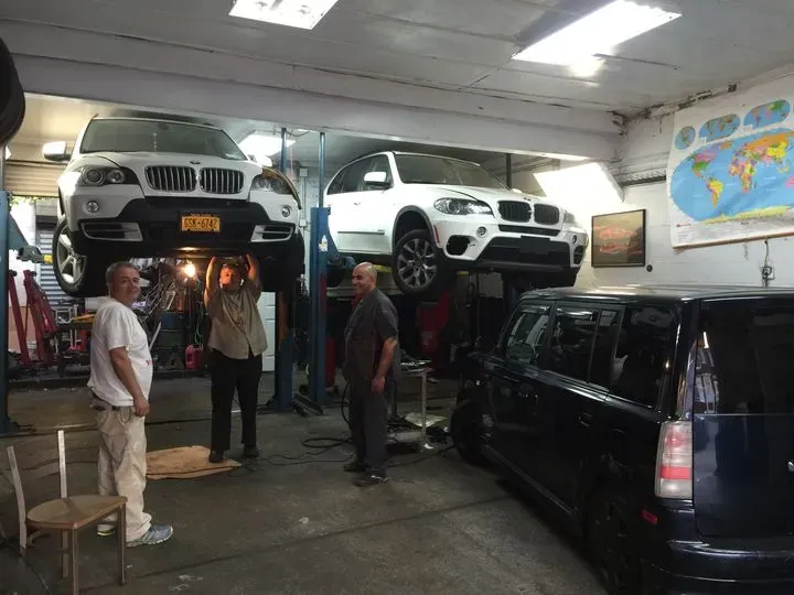 https://cdn.trust-mechanics.com/photos/AJ5Y48E6or7HnkfEtBji/0bd47003-ccdf-4700-b6b6-5876e98d653a_720x720