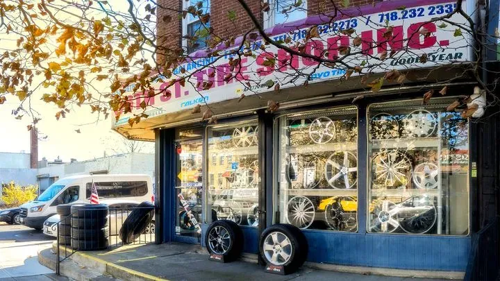 https://cdn.trust-mechanics.com/photos/ASSncWIbkPBh8spt70xM/8e8e4694-5e85-4a56-bc20-4e8e993f0669_720x720