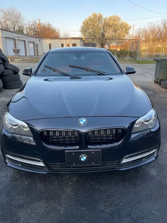 https://cdn.trust-mechanics.com/photos/AX7JczI21motgFUHkriD/2501233b-c161-49ae-babf-1f45543310b9_720x720