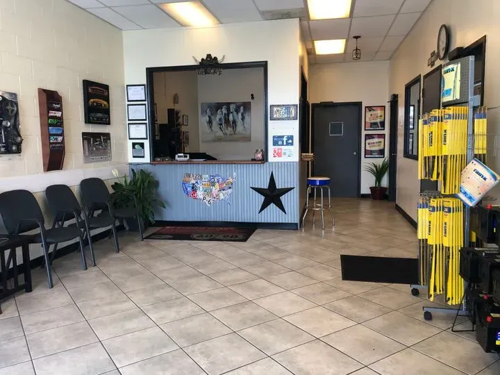 https://cdn.trust-mechanics.com/photos/AaIKoQZQzuodzJq8CHQp/07d29967-9bde-4509-81a6-cf2a5815b78e_720x720