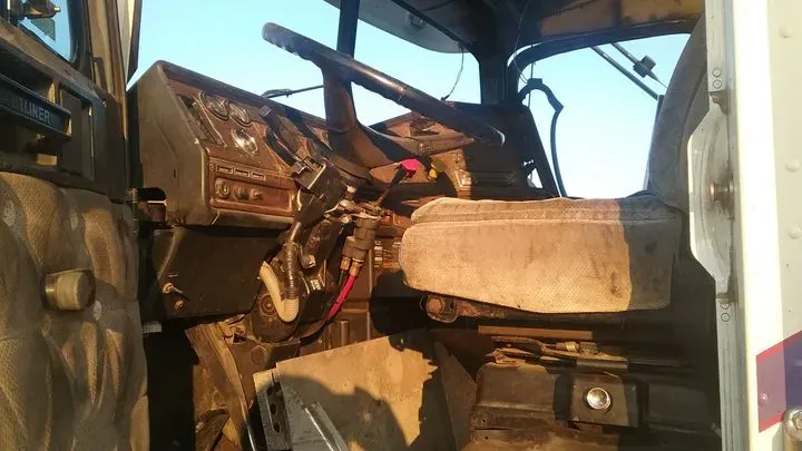 https://cdn.trust-mechanics.com/photos/AiFIMH8hq0IEOIyCpNMb/2baa1157-8893-4f67-b409-49e465a2c99e_720x720