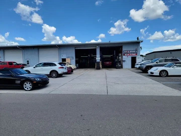 https://cdn.trust-mechanics.com/photos/AjMOLA5I0r8E9CdzVJva/2d14847c-a4e3-4829-b29e-8854550630a5_720x720