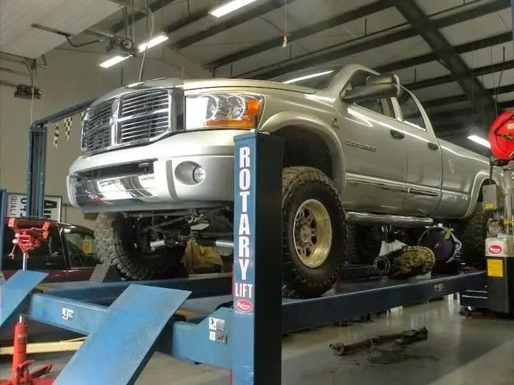 https://cdn.trust-mechanics.com/photos/BAYUVd37fezLB1VbfzIe/8aa8a46b-9715-4d7a-98ac-7e6756970480_720x720