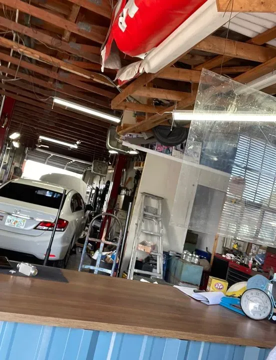 https://cdn.trust-mechanics.com/photos/BZsJuWAKg6M8iMb3HSQI/9b3d6408-0b92-46dc-90d6-b920bc93eb14_720x720