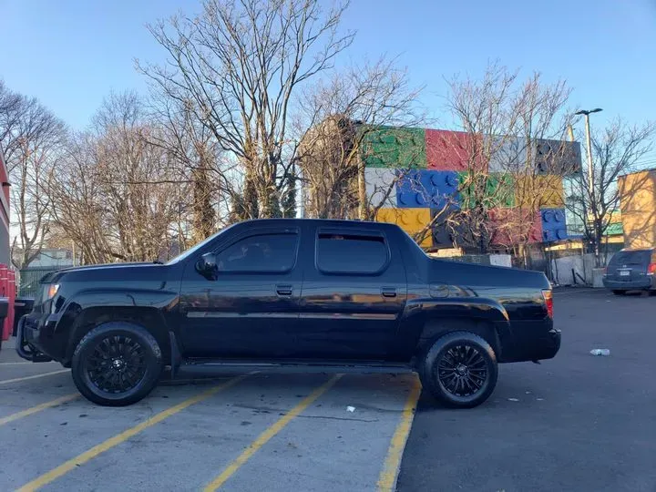 https://cdn.trust-mechanics.com/photos/CBjTPHB8ful8iwmoe4G4/ed3cb432-bead-40a5-9818-27498ade7258_720x720