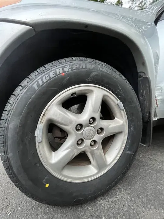 https://cdn.trust-mechanics.com/photos/CTv8HiIJSFWX7QWg90mY/107a3cbf-7766-452f-aa8d-596a8a48d6f2_720x720