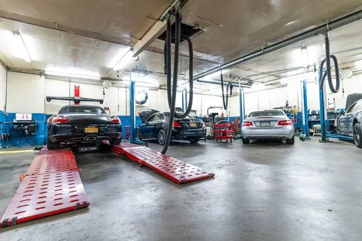 https://cdn.trust-mechanics.com/photos/CYO7uLBknMoNg58pmA7c/26796659-46ba-4867-8022-1a9eb9d8ef78_720x720