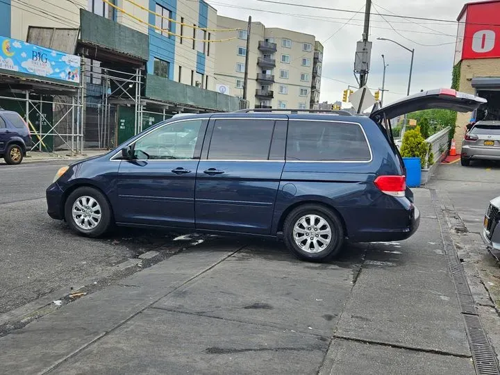 https://cdn.trust-mechanics.com/photos/CdIfgeZHfKuMCkxQylyX/e5b5ea2f-cd63-428e-9c09-8a95d4f38d41_720x720