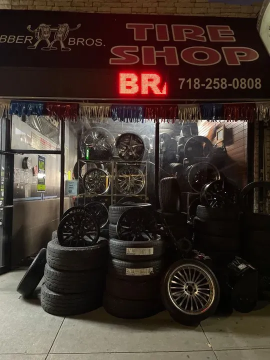 https://cdn.trust-mechanics.com/photos/Cfnn7kNDD9RBHaOsF0KK/dd58450b-5fca-40e3-b245-a598e72f7751_720x720