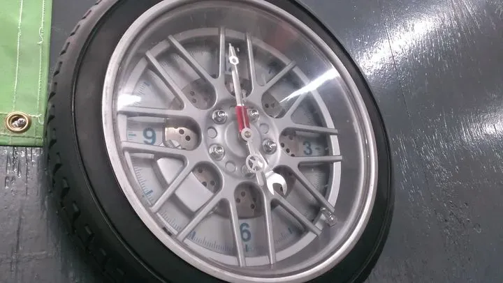 https://cdn.trust-mechanics.com/photos/ChizUS3MWyIjTjMNjsUq/3fddab05-f5f3-4d9e-9dff-3c4a7a52429a_720x720