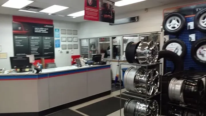 https://cdn.trust-mechanics.com/photos/CsGVGqrDX3wB9G4JhT23/faa8ef3a-8757-43b5-89d8-9ea9267a5abf_720x720