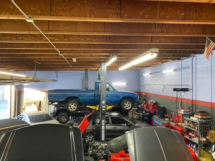 https://cdn.trust-mechanics.com/photos/CsL3KqmvDtThvzWcgco4/b4c57340-78fc-42cf-a4d4-479d8e7b1861_720x720