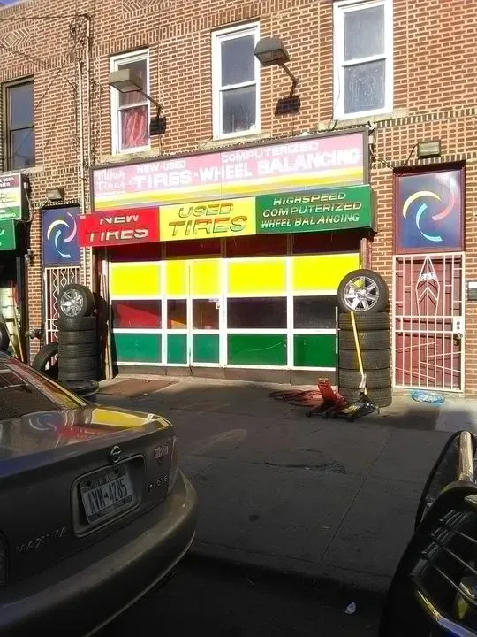 https://cdn.trust-mechanics.com/photos/D2KCRqSdNJlZe5QP7MWU/9960a969-09d8-4d9f-b621-046b884f58d4_720x720