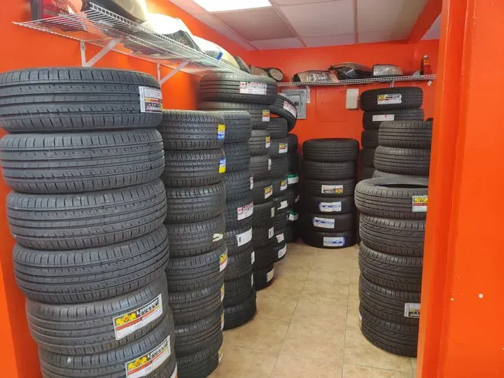 https://cdn.trust-mechanics.com/photos/DJBd72qeuQHo8t1v48O2/c8c2717f-779c-45a0-b92d-fc534b95f4ea_720x720