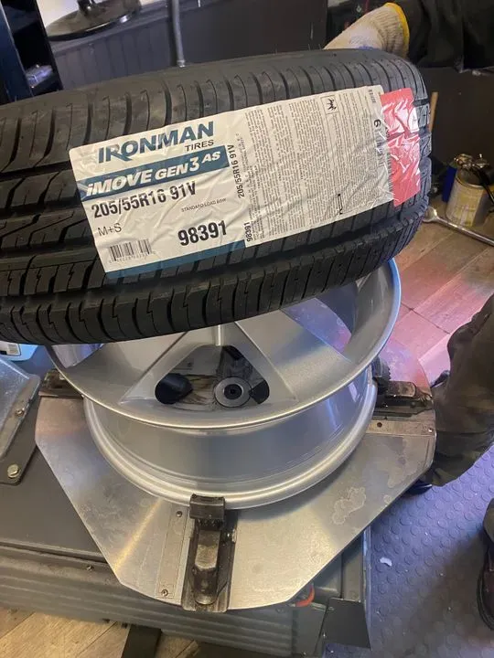 https://cdn.trust-mechanics.com/photos/DbuXf365IlrOGM8rLfyk/3af345fa-f113-44ca-a74d-de99edb14e45_720x720