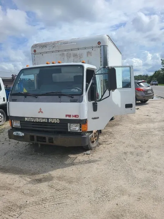 https://cdn.trust-mechanics.com/photos/DmXyONVLWr3DDFTwJyWM/1aff410b-b51e-4cb3-8679-4d2311608ef1_720x720
