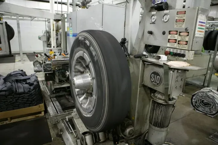 https://cdn.trust-mechanics.com/photos/DuU5IGvpzaGYW45wufCR/da7a0447-9482-4df8-97c2-891c62c4da15_720x720
