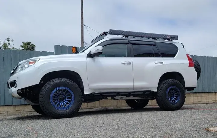 https://cdn.trust-mechanics.com/photos/EEvVG8NwVJCjTZdcvj6t/106bf477-1895-486b-8a42-11091e2609d6_720x720
