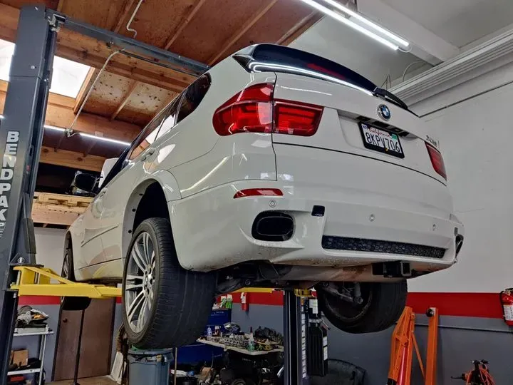 https://cdn.trust-mechanics.com/photos/EEvVG8NwVJCjTZdcvj6t/cb1e6b52-e994-4868-8e01-9279b5ce1019_720x720