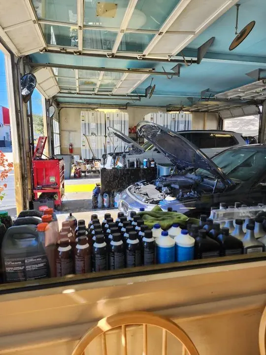 https://cdn.trust-mechanics.com/photos/EReiAyWfTNFXmwbiQGcS/b0528e8c-5f5b-42c7-bf2b-f48aba203f1d_720x720