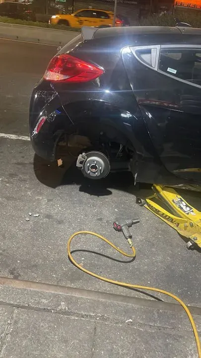 https://cdn.trust-mechanics.com/photos/ETOk80RlQRWZgO3Z4sIh/903c68d8-922e-49d8-aa71-b8c693d6de3e_720x720