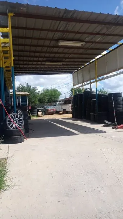 https://cdn.trust-mechanics.com/photos/EZpSMF91YGeas4nq9aEp/443104b2-ff85-4298-b4dd-0f33fd2a4eb3_720x720
