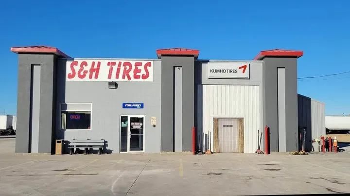 https://cdn.trust-mechanics.com/photos/EiWUgu1s63C1NMQg30CU/b7d3c2fd-3556-4e6e-aeb9-1f00041f8081_720x720