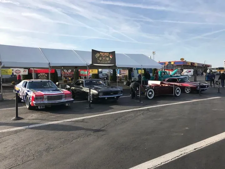 https://cdn.trust-mechanics.com/photos/EpVHzYyvOcmk1sM7umz1/01d17702-52bf-493c-979a-afdc7c25dd1b_720x720