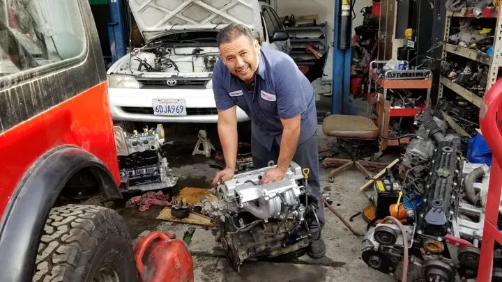 https://cdn.trust-mechanics.com/photos/FB84vuuFS4o20jh4ioBt/9cef2b32-21d6-450b-a943-c6b46b920f7d_720x720