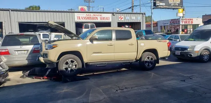 https://cdn.trust-mechanics.com/photos/FxV29B4dnMD240RrO0r7/1a0eda04-8ab8-4afb-b171-f0b9004eca32_720x720