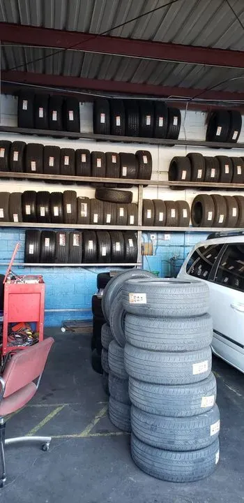 https://cdn.trust-mechanics.com/photos/FxV29B4dnMD240RrO0r7/e9a9dd65-5969-4474-9b57-f75767ad7f19_720x720