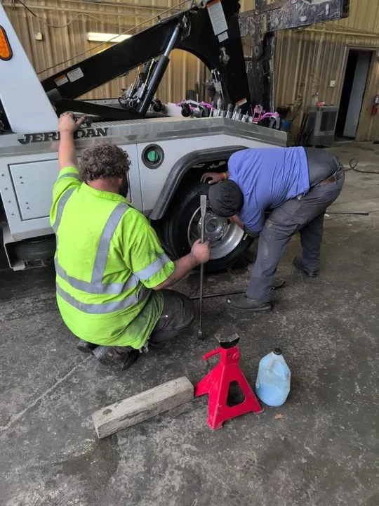 https://cdn.trust-mechanics.com/photos/G4iQ83C1FqRTzHBCDaRI/fbf8be95-2381-4d3a-a498-810fa405058f_720x720