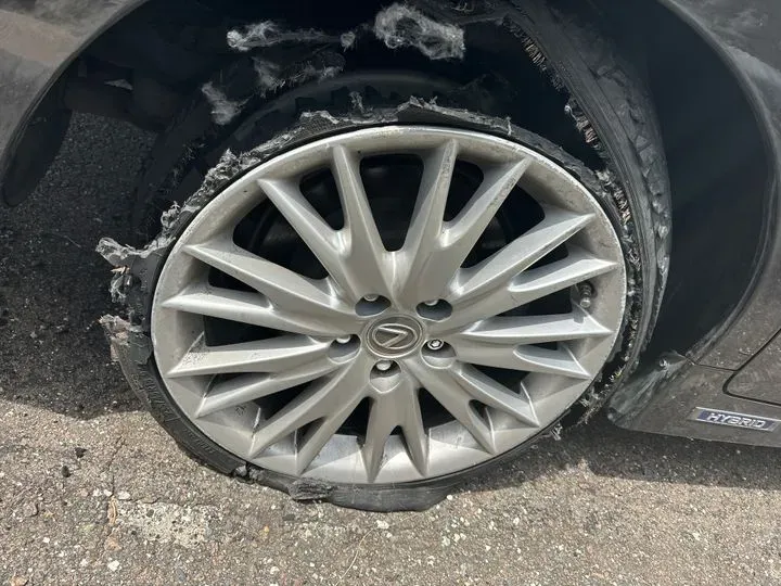 https://cdn.trust-mechanics.com/photos/G4iW1rJU9RqcbFygh3Jl/43ff51e9-c124-45d0-a2d8-8094823ccd05_720x720