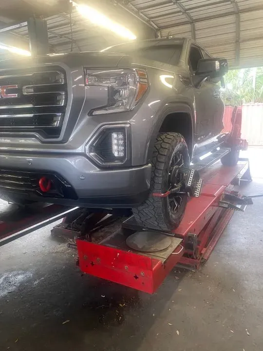 https://cdn.trust-mechanics.com/photos/G4iW1rJU9RqcbFygh3Jl/e19f547c-3d33-41aa-97c1-02ca7b2c21b4_720x720