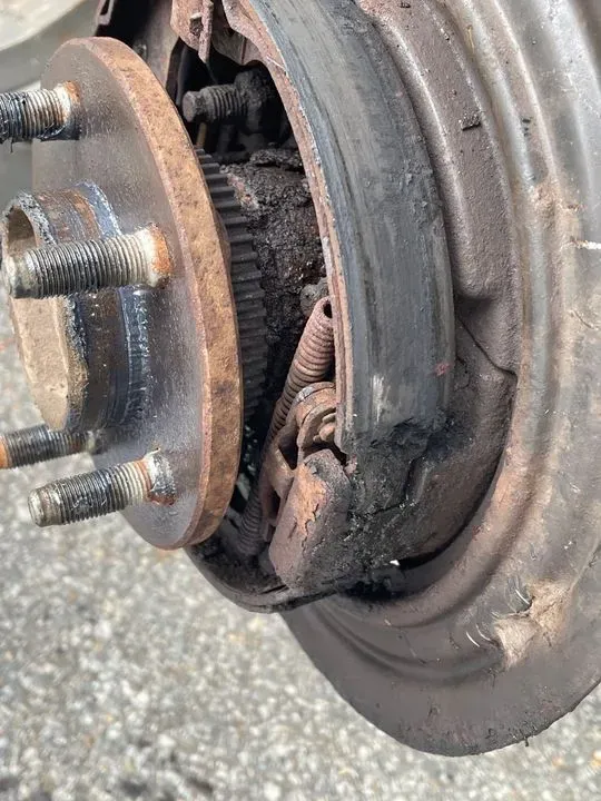 https://cdn.trust-mechanics.com/photos/GN9jn7TH8SlBkFYtUByD/46a0fe4c-4bc8-4af3-ab3f-9e06a0be2d0a_720x720