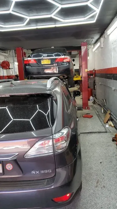 https://cdn.trust-mechanics.com/photos/GTQG42oeocWOmu71JM5U/4ddc452a-5f55-4557-a4e8-f3947efd464b_720x720