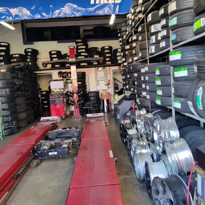 https://cdn.trust-mechanics.com/photos/GTc7r9cnFTu5epIMKbFJ/1e1b57cd-a32e-4fc9-9c81-d95f5e281941_720x720