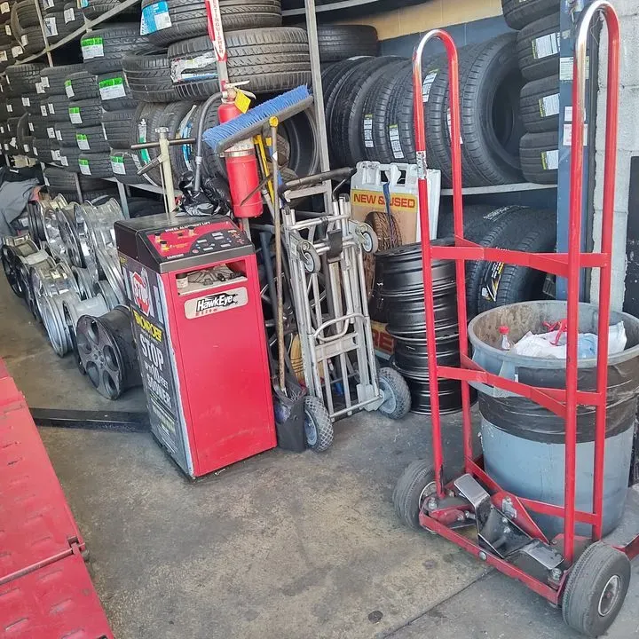 https://cdn.trust-mechanics.com/photos/GTc7r9cnFTu5epIMKbFJ/f9be8473-d55a-4d29-a2f3-3eb7db1674e5_720x720
