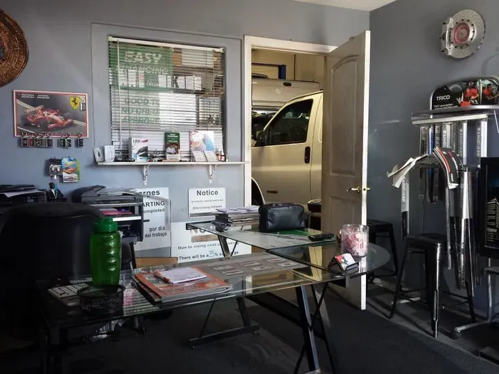 https://cdn.trust-mechanics.com/photos/GhOnMcFyhCQHT5HUqkXn/5007b021-e755-444f-a388-66f6f0a5aabc_720x720