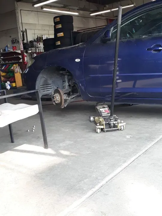 https://cdn.trust-mechanics.com/photos/Gic3l63aZ241KCGyKZqa/c3571108-bafe-4b23-9ee2-6a6ac95de488_720x720