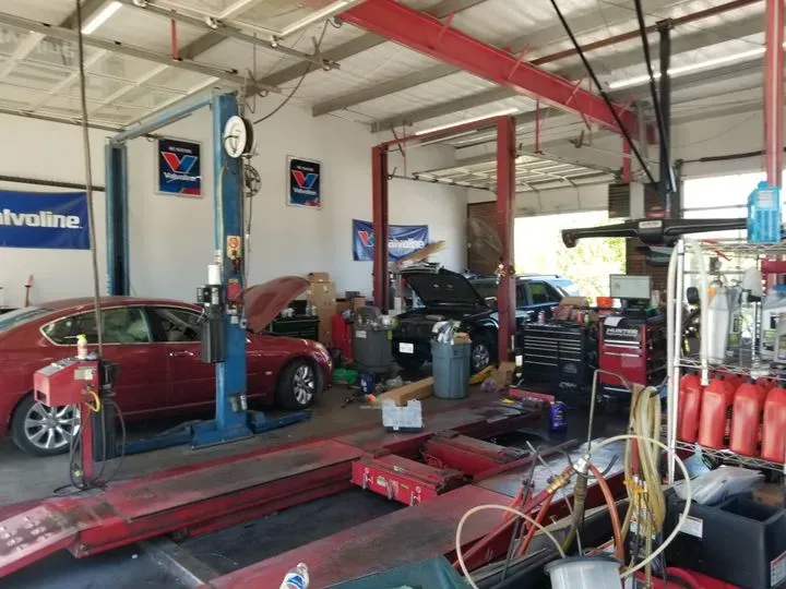 https://cdn.trust-mechanics.com/photos/Gki7yRzGQ5wM3gAI0dYK/851128f5-c1d7-4c7d-8e4e-a1827d600452_720x720