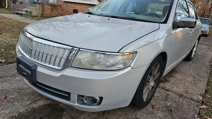 https://cdn.trust-mechanics.com/photos/GmzXGNVdVq0WWQ3wj3fT/586ffc7e-6a26-4ab2-85b1-183cc2cca089_720x720