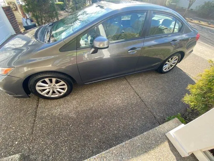 https://cdn.trust-mechanics.com/photos/GqivV06ZapAfAZHW0lfZ/711f73b0-7456-40ab-ab09-099642b0c5c7_720x720
